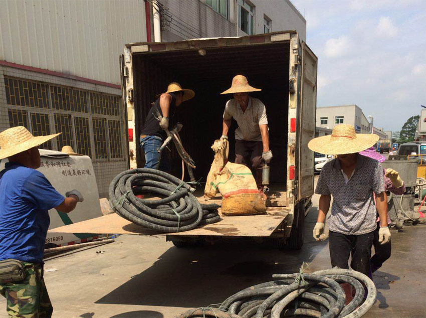 阜城一部件厂房地基出现下沉注浆加固